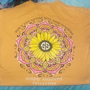 Simply Southern Sunflower tee- medium